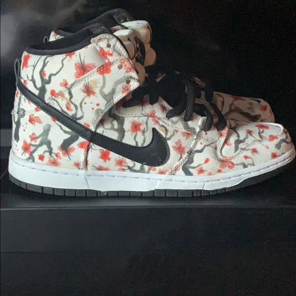 floral print nike dunks